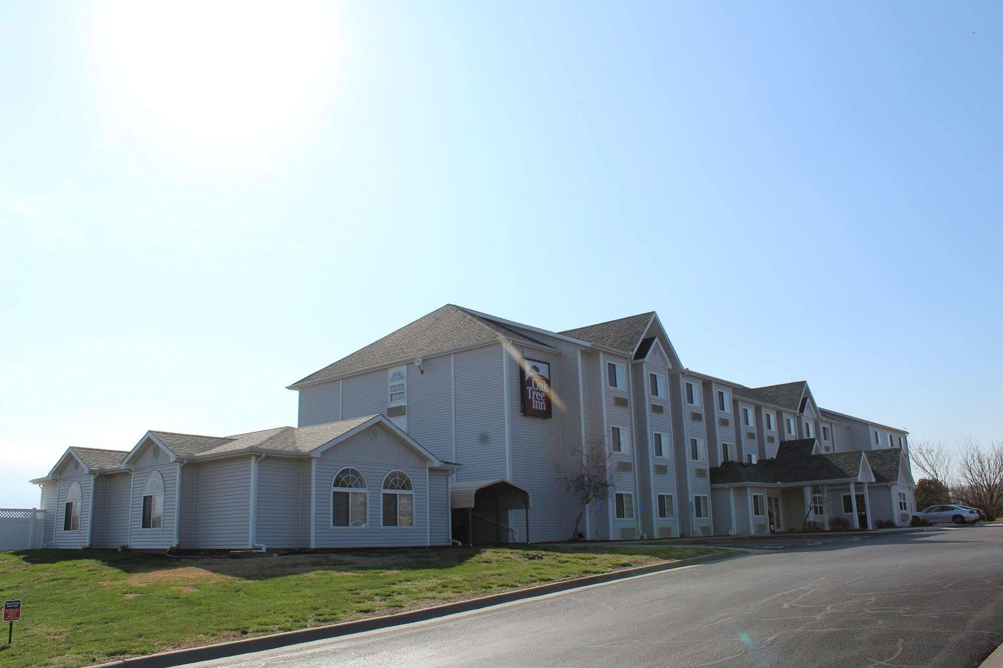 Travelodge By Wyndham Fort Scott Exterior foto