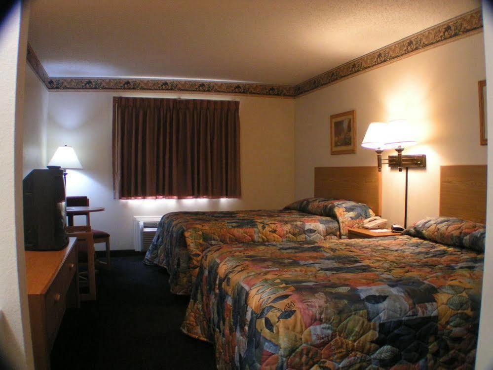 Travelodge By Wyndham Fort Scott Exterior foto