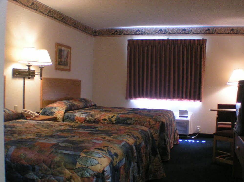 Travelodge By Wyndham Fort Scott Exterior foto