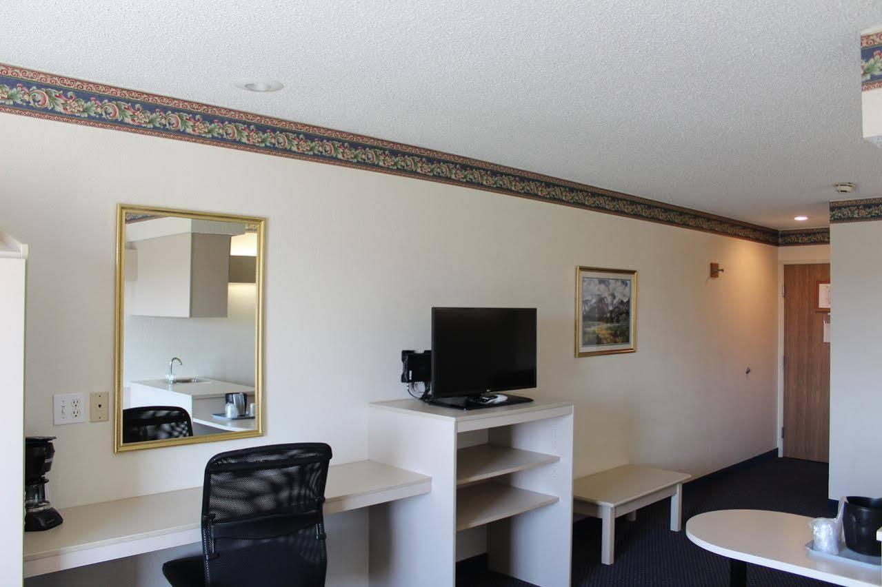 Travelodge By Wyndham Fort Scott Exterior foto